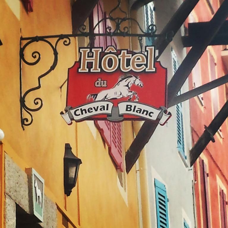 Hotel Du Cheval Blanc Barcelonnette Dış mekan fotoğraf