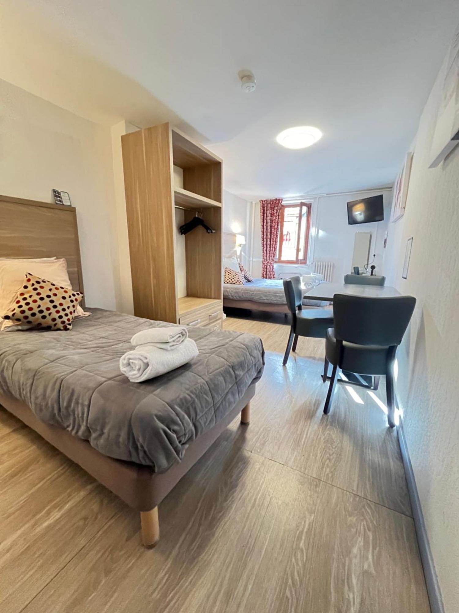 Hotel Du Cheval Blanc Barcelonnette Dış mekan fotoğraf