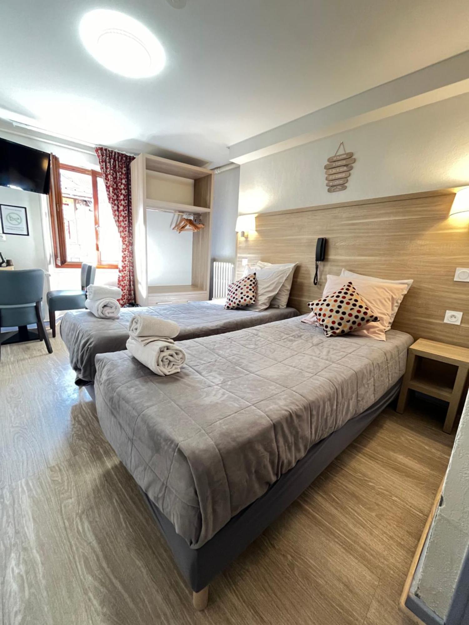 Hotel Du Cheval Blanc Barcelonnette Dış mekan fotoğraf