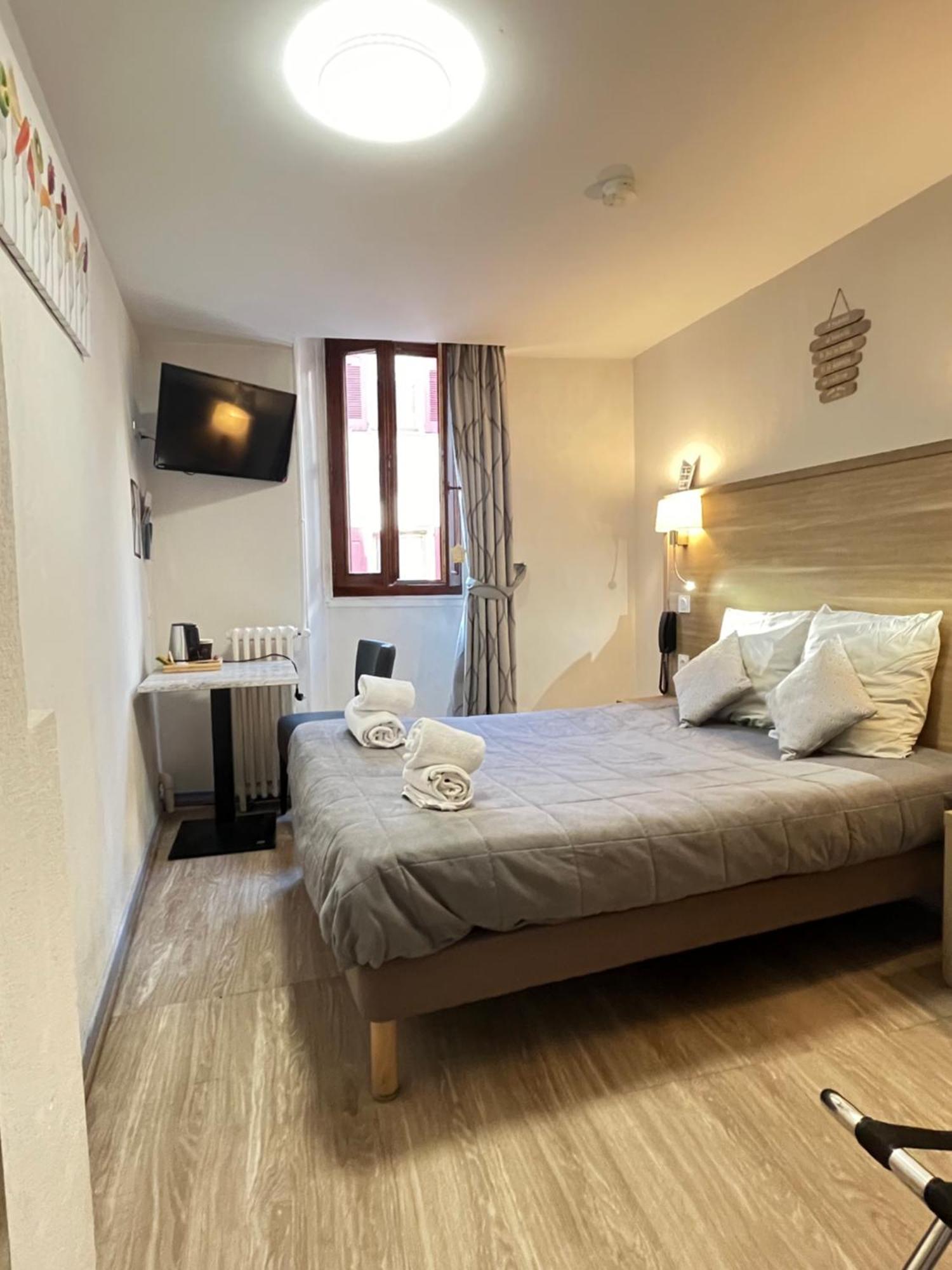 Hotel Du Cheval Blanc Barcelonnette Dış mekan fotoğraf